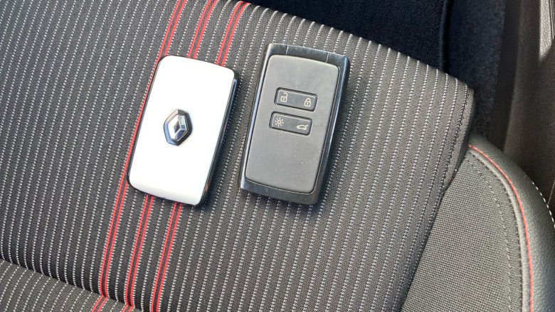 Renault Clio 1.0 TCe 90 RS Line 5dr Petrol Hatchback